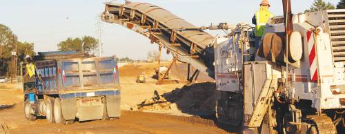 Work will continue on three segments of the Grand Parkway until 2016.