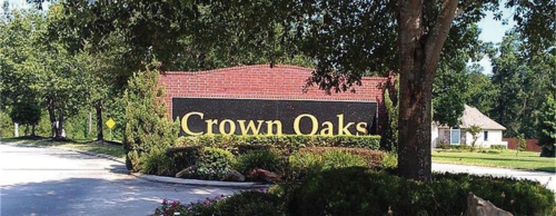 Conroe | Montgomery area neighborhood: Crown Oaks.