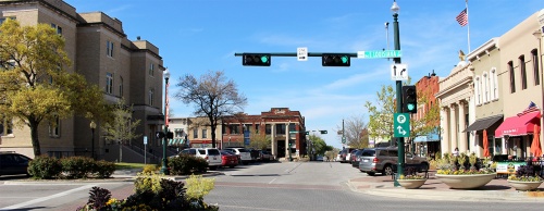 There are 2,576 parking spaces in downtown McKinney. However, many shoppers are unaware of parking spots located off the square. A committee of residents, business owners and city officials is working to address the issue.