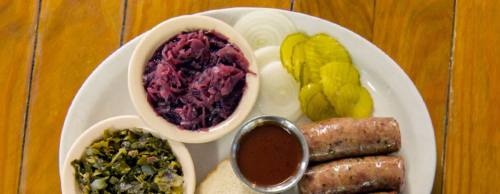 The sausageu2014in both jalapeno cheddar and plain varietiesu2014is made fresh at Daleu2019s Essenhaus.