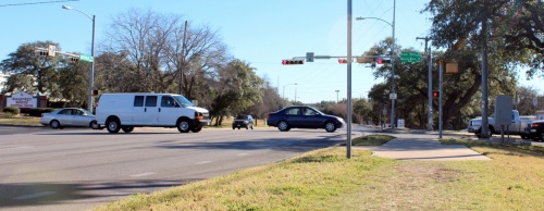 A concept that would reduce Jollyville Road from five lanes to three lanes has not garnered much support from Northwest Austin residents.