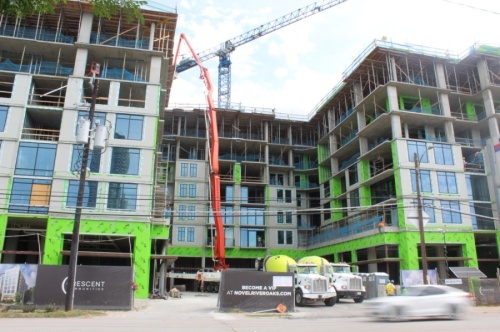 Multifamily housing construction brought almost 22,000 units to market in the past 12 months, six months of which were amid the coronavirus outbreak. (Matt Dulin/Community Impact Newspaper)