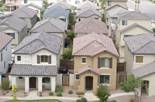 Row of Arizona houses. (Courtesy Adobe Stock)