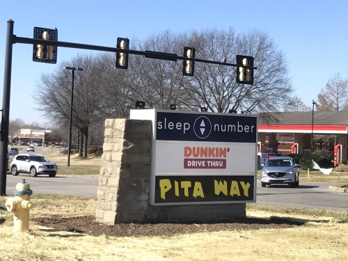 A new location of Michigan-based fast-casual Mediterranean chain Pita Way is coming to 500 Cool Springs Blvd. soon. (Wendy Sturges/Community Impact Newspaper)