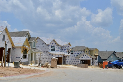 Homes under construction in the Cross Creek neighborhood of Cedar Park in June 2021. (Taylor Girtman/Community Impact Newspaper)