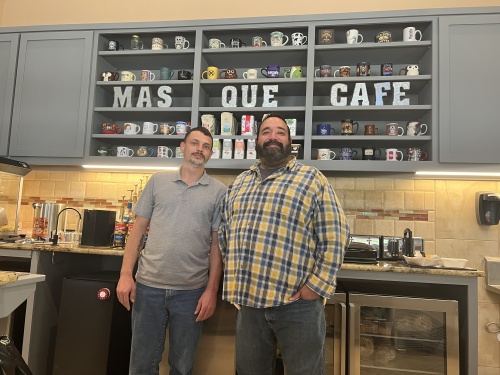 Rudy Guerra (right) and his employee Danton Sutterfield opened Mas Que Cafe in April. (Zara Flores/Community Impact Newspaper)