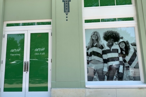 sign on doorfront for Aerie brand