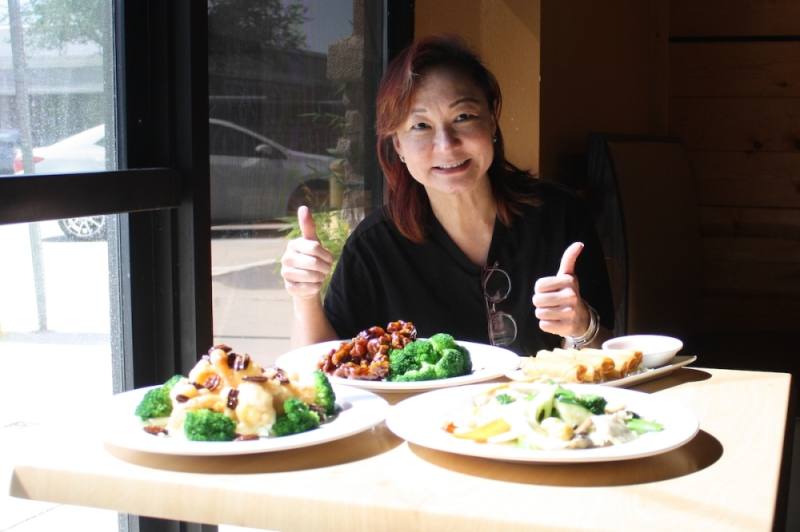 Lucky Bamboo Fine Chinese Kitchen co-owner gets to know regulars in Richardson