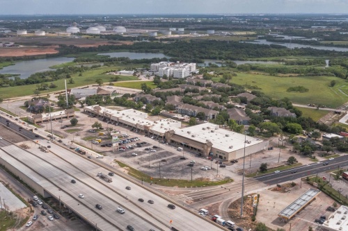 Commercial developer Baker Katz in late June announced the company had acquired a shopping center in League City. (Courtesy Baker Katz)