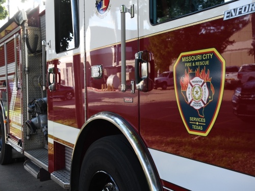 Missouri City City Council has approved the first reading of ordinances for incentive pay for entry-level police officers and firefighters. (Hunter Marrow/Community Impact Newspaper)