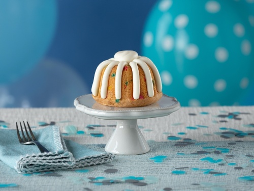 Nothing Bundt Cakes locations in Sugar Land and Katy will give out free bundt cakes to celebrate the company's 25th anniversary. (Courtesy Nothing Bundt Cakes)