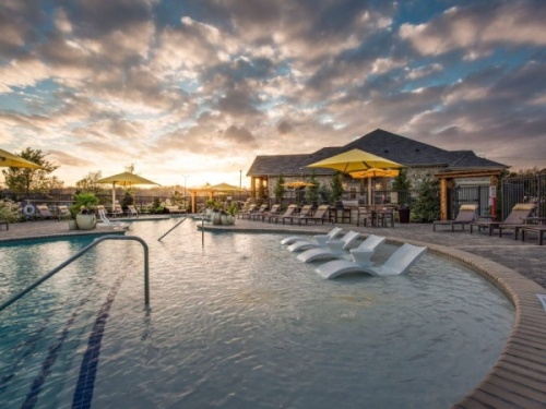 The Venue at Craig Ranch has a resort-style swimming pool. (courtesy The Venue at Craig Ranch) 