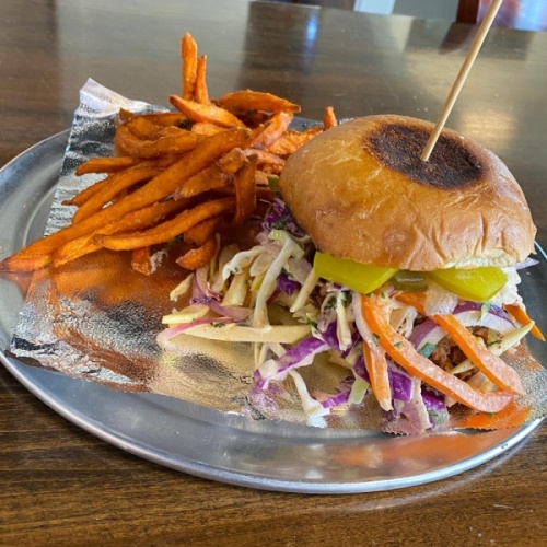 The new 2020 Market, Scratch Kitchen & Bar opened in the Summit at Rivery Park development at the beginning of this year. Menu items come from local sources, including farmers markets, Gulf Coast fishing boats and country farm fields. (Courtesy 2020 Market, Scratch Kitchen & Bar)