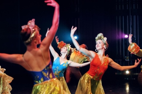 Ballets with a Twist will bring “Cocktail Hour: The Show" to the Eisemann Center on Feb. 28. (Courtesy Nico Malvaldi)