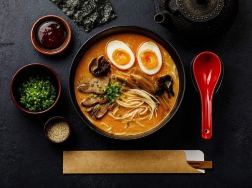 The restaurant offers a variety of ramen; classic Chinese dishes, such as kung pao chicken and mongolian beef; fried rice; wings; and street bites, such as egg rolls and fried dumplings. (Courtesy Ichigo Curry & Ramen)