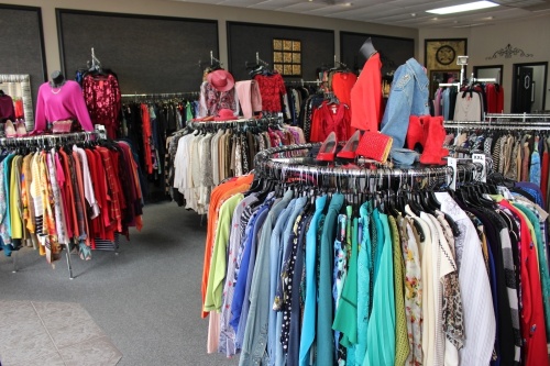Karen's Closet is an upscale consignment shop that offers clothing for women of all ages and sizes. (Hannah Zedaker/Community Impact Newspaper)