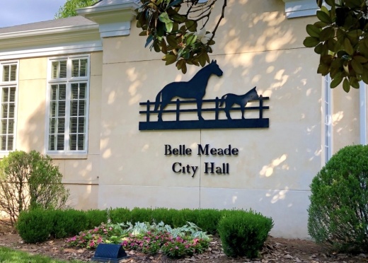 Belle Meade City Hall, located at 4705 Harding Pike, Nashville, is closed to the public until further notice. (Dylan Skye Aycock/Community Impact Newspaper)