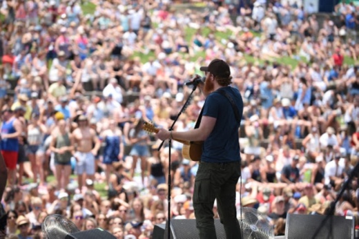 Eric Paslay performs at the Chevrolet Riverfront Stage on June 8 during the 2018 CMA Music Festival in downtown Nashville. (Courtesy Country Music Association)