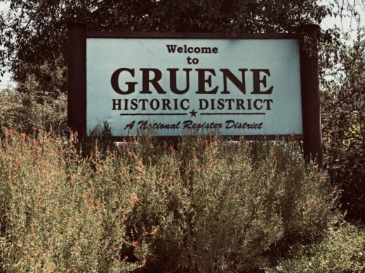 Gruene restaurants and bars laid of more than 300 employees in March because of the coronavirus. (Ian Pribanic/Community Impact Newspaper)