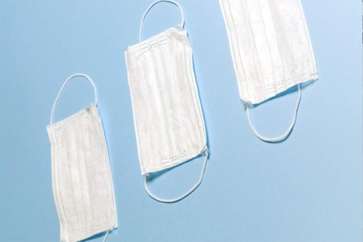 The free COVID-19 kits will include face masks. (Courtesy Pexels)