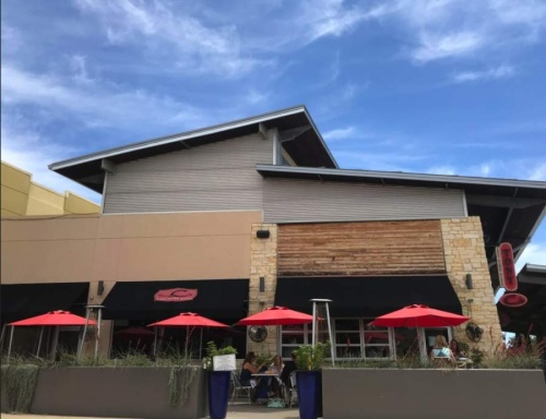 Tony C's Coal Fired Pizza opened with 25% capacity at the Hill Country Galleria on May 1. (Amy Rae Dadamo/Community Impact Newspaper)