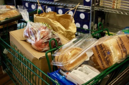Food banks are serving nearly a million people in the state right now, Arizona Food Bank Network President and CEO Angie Rodgers said. (Lauren Canterberry/Community Impact Newspaper)