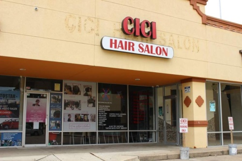 Salons and barbershops could begin reopening May 8. (Nola Z. Valente/Community Impact Newspaper)