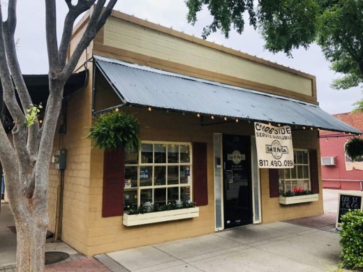 Oak Street Pie Co. has been at its downtown Roanoke location since 2006. (Ian Pribanic/Community Impact Newspaper)