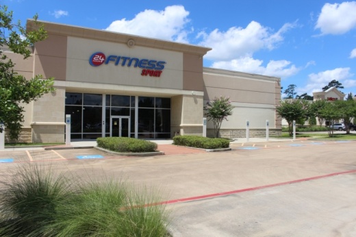 24 Hour Fitness West Woodlands, located at 10860 Kuykendahl Road, The Woodlands, is one of the more than 100 facilities closing amid 24 Hour Fitness filing for bankruptcy. (Kelly Schafler/Community Impact Newspaper)