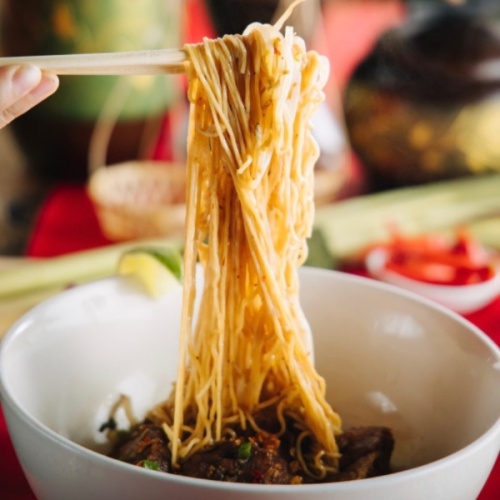The restaurant serves a variety of noodle dishes. (Courtesy Sakhuu Thai Cuisine)