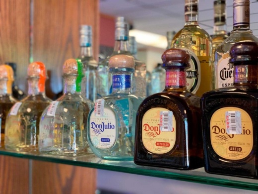 The restaurant has a bar that serves a variety of margaritas, cocktails and other beverages. (Courtesy Cruzitos Cocina Mexicana)