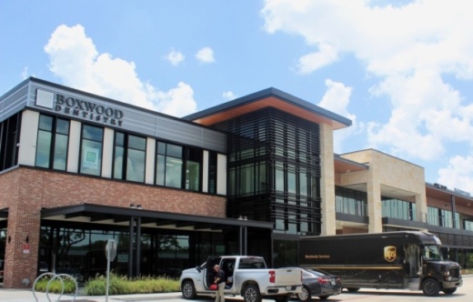 Bellaire Town Center is seeing more new tenants open their doors, including Boxwood Dentistry, Jersey Mike's Subs and more. (Matt Dulin/Community Impact Newspaper)