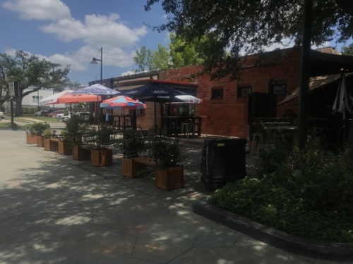 Phoenix on Westheimer converted a portion of its parking spaces into additional outdoor seating. (Emma Whalen/Community Impact Newspaper)