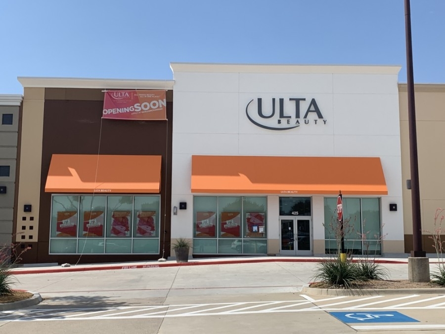 Ulta Beauty Opens Store Salon At Lewisville S Vista Ridge Plaza Community Impact Ulta Beauty Opens Store Salon At Lewisville S Vista Ridge Plaza Community Impact