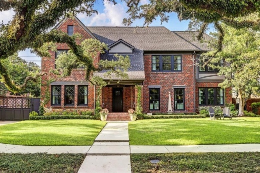 1644 North Blvd., Houston: A 1925 Tudor Revival-style home, which features a 1970s-era addition, was fully renovated with the help of local design studio Laura U, including a complement of new technology and other features. 5 bed, 5 full, 2 half-bath / 6,120 sq. ft. Sold for $2,879,001-$3,317,000 on Aug. 18. (Courtesy Houston Association of Realtors)