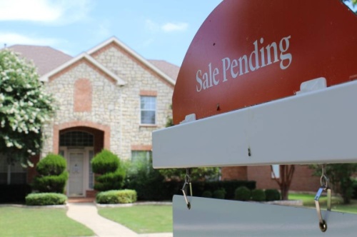 Fewer homes were listed for sale year over year in August throughout the North Texas suburbs, but buyers stayed active. (Daniel Houston/Community Impact Newspaper)
