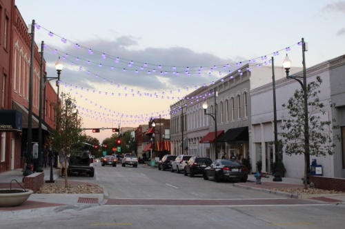 New lighting has been added to Louisiana Street in downtown McKinney between Kentucky and Church streets. (Miranda Jaimes/Community Impact Newspaper)
