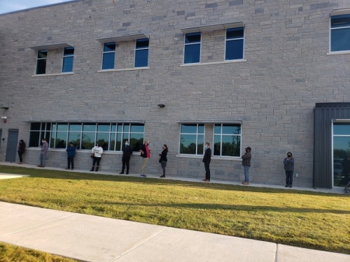 Voters lined up outside the Wilco Annex on Nov. 3. (Ali Linan/Community Impact Newspaper)