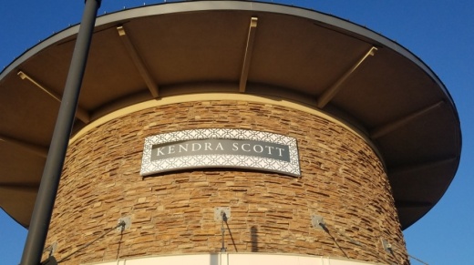 A new Kendra Scott store has opened in Highland Village. (Community Impact staff)