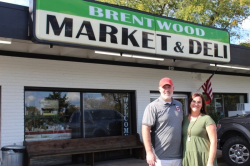 Owners and operators Jeremy and Hailey Hiett took over the Brentwood Market & Deli in 2019. (Wendy Sturges/Community Impact Newspaper)