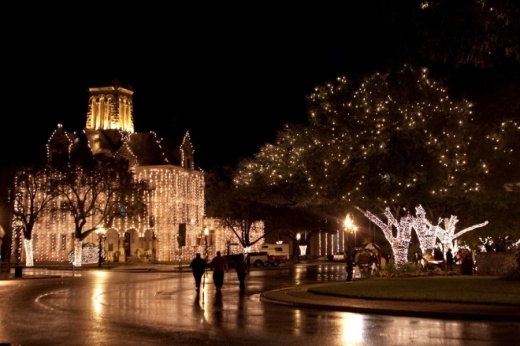 The city of New Braunfels will celebrate the holiday season with a downtown lighting ceremony Nov. 20. (Courtesy New Braunfels Parks & Recreation Dept.)