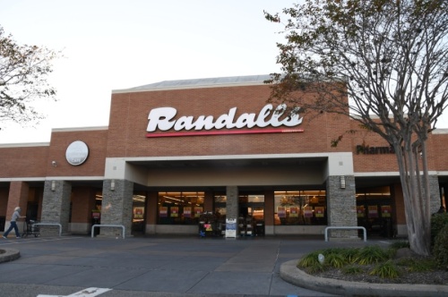 The Randalls store in Bellaire has already begun the liquidation process as it looks to close in February. (Hunter Marrow/Community Impact Newspaper)