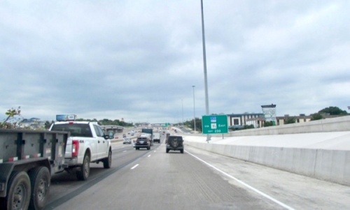 A nearly five-year project to improve I-35 in the area of William Cannon Drive and Stassney Lane is set to finish in mid-2021. (Nicholas Cicale/Community Impact Newspaper)