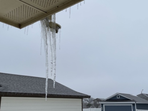 A Feb. 17 ice storm has impacted roads and electrical service in Austin. (Nicholas Cicale/Community Impact Newspaper)