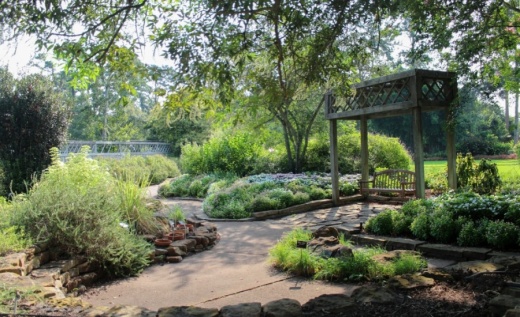 The east side of Mercer Botanic Garden features maintained gardens and extensive walking trails. (Courtesy Harris County Precinct 4)