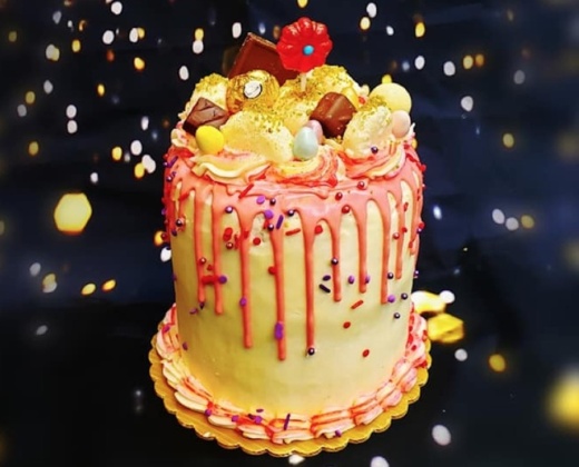 Manal Sweets, a custom bakery in Sugar Land, held its grand opening March 21. (Courtesy Manal Sweets)