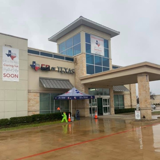 The entrance to the Highland Village ER of Texas facility.