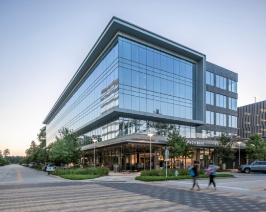 CityPlace 1, a 149,500-square-foot multitenant office building, is located at 1700 City Plaza Drive, Spring, and has 90,000 square feet of office space and 12,000 square feet of ground-floor retail space available for lease. (Courtesy Patrinely Group LLC)