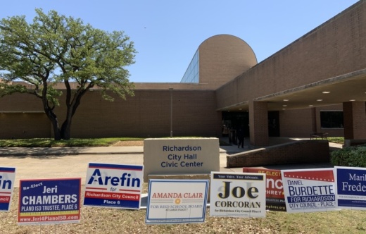 Early voting location.