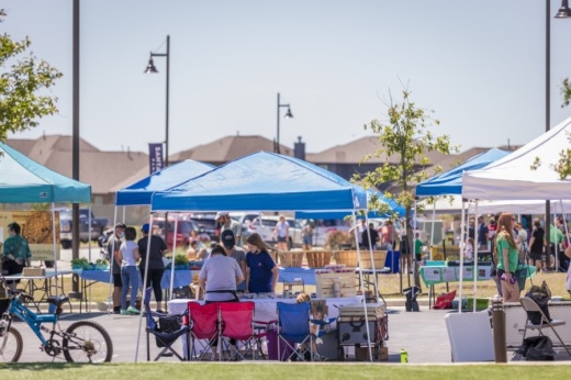The farmers market allows for customers to shop from local producers, artists and nonprofits. (Courtesy Santa Rita Ranch)